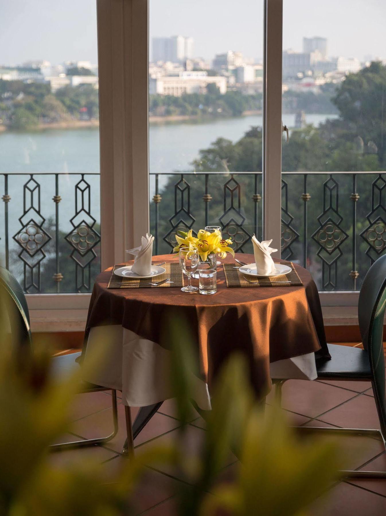 Lakeside Palace Hotel Hanoi Zewnętrze zdjęcie