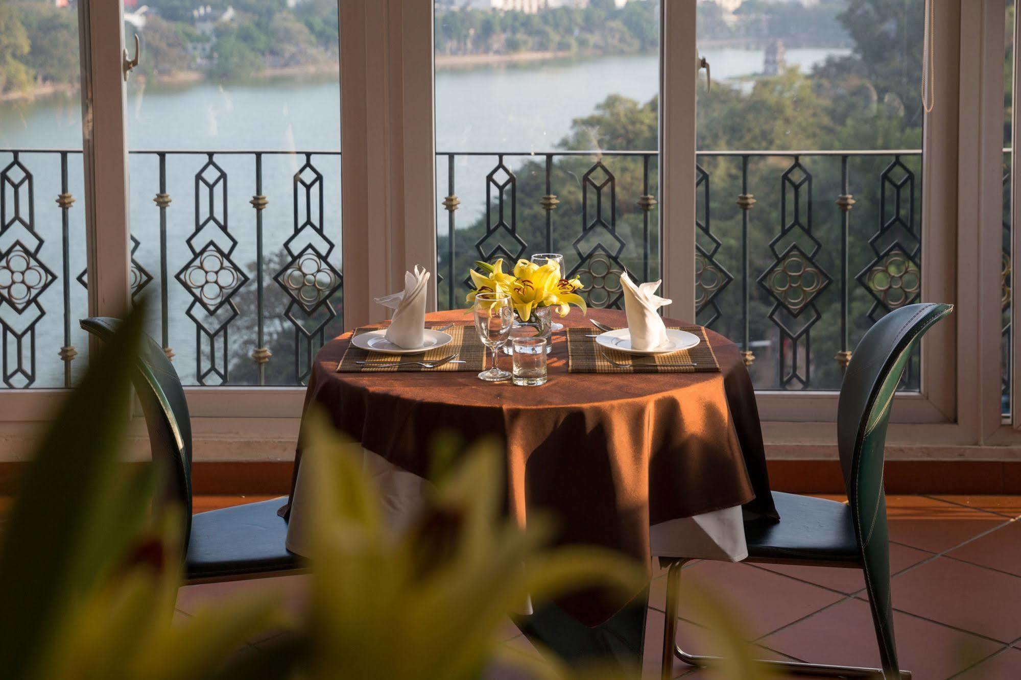 Lakeside Palace Hotel Hanoi Zewnętrze zdjęcie